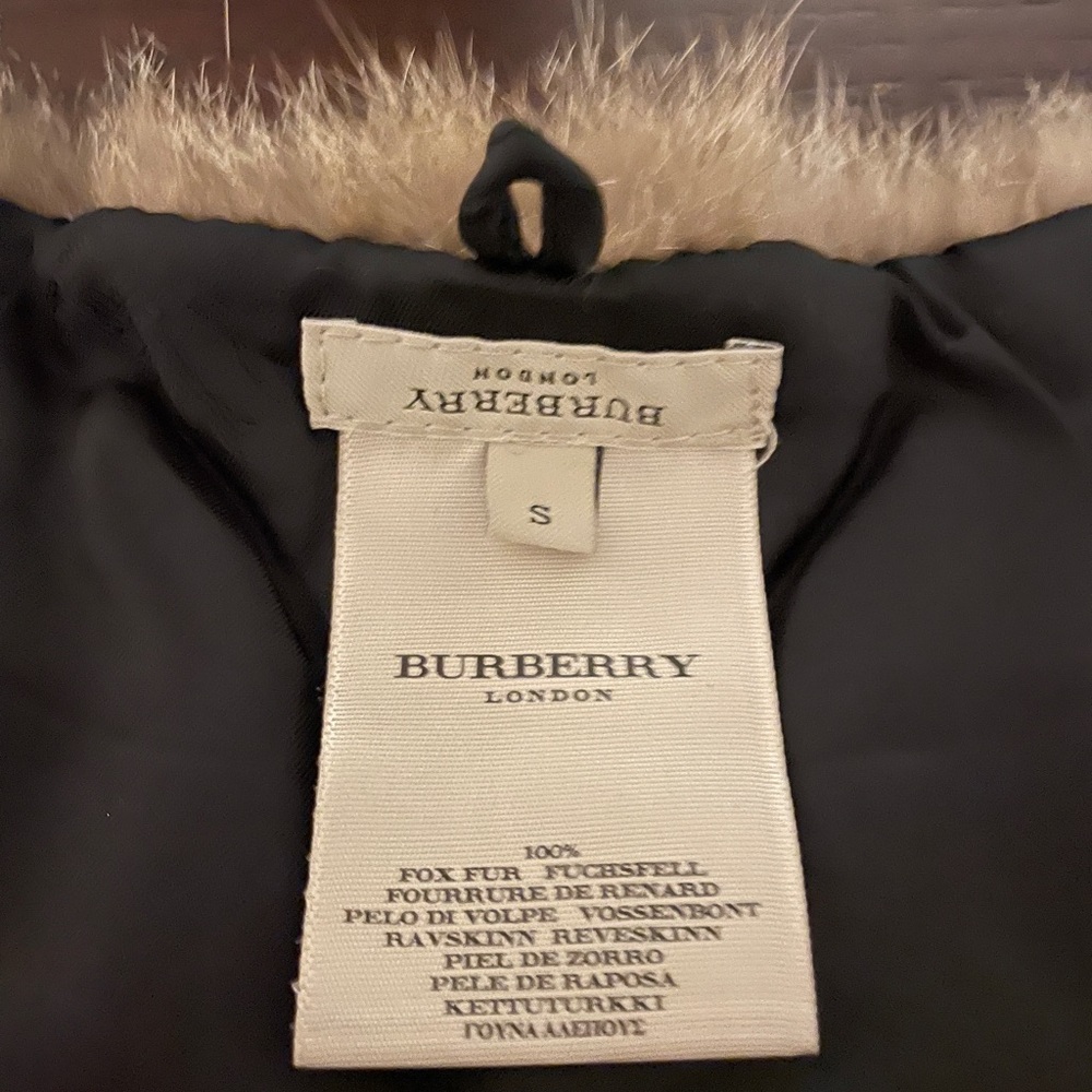 Burberry London black wool pea coat with removable fox fur collar, size 8/M - Picture 15 of 15